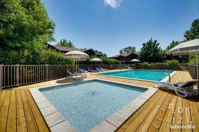 Bel appartement cosy dans résidence avec piscine 5 minutes plage Messanges  Exterior foto